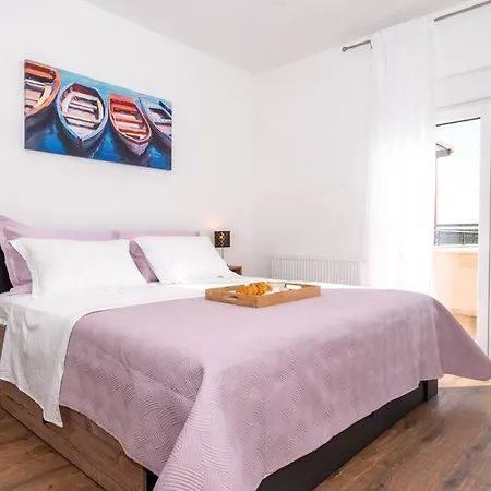 Roza S Privatnim Grijanim Bazenom I Jacuzzijem Villa *