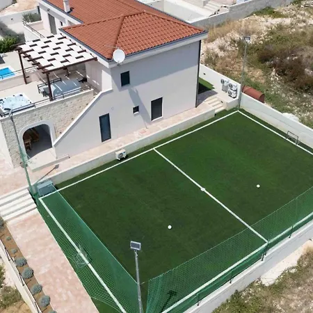 Roza S Privatnim Grijanim Bazenom I Jacuzzijem Villa