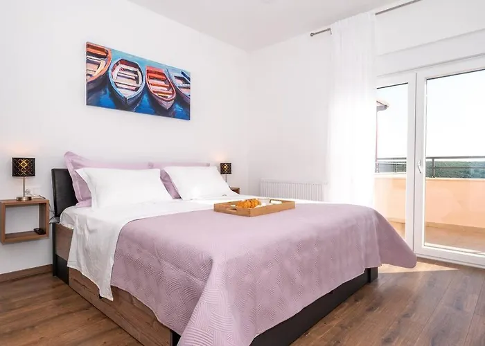 Roza S Privatnim Grijanim Bazenom I Jacuzzijem Villa *